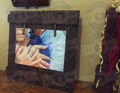 Marco para fotos rústico con prensas